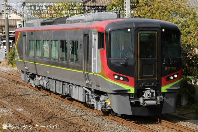 【JR四】2700系2708号車が検査を終えて多度津工場出場を讃岐府中～鴨川間で撮影した写真