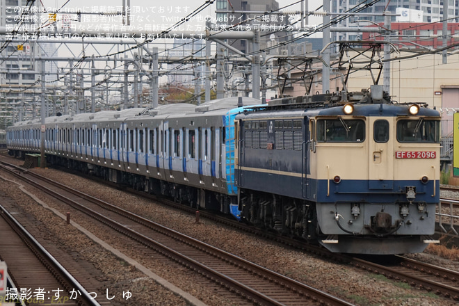 【東臨】71-000形Z13編成J-TREC新津事業所出場甲種輸送を新大久保駅で撮影した写真