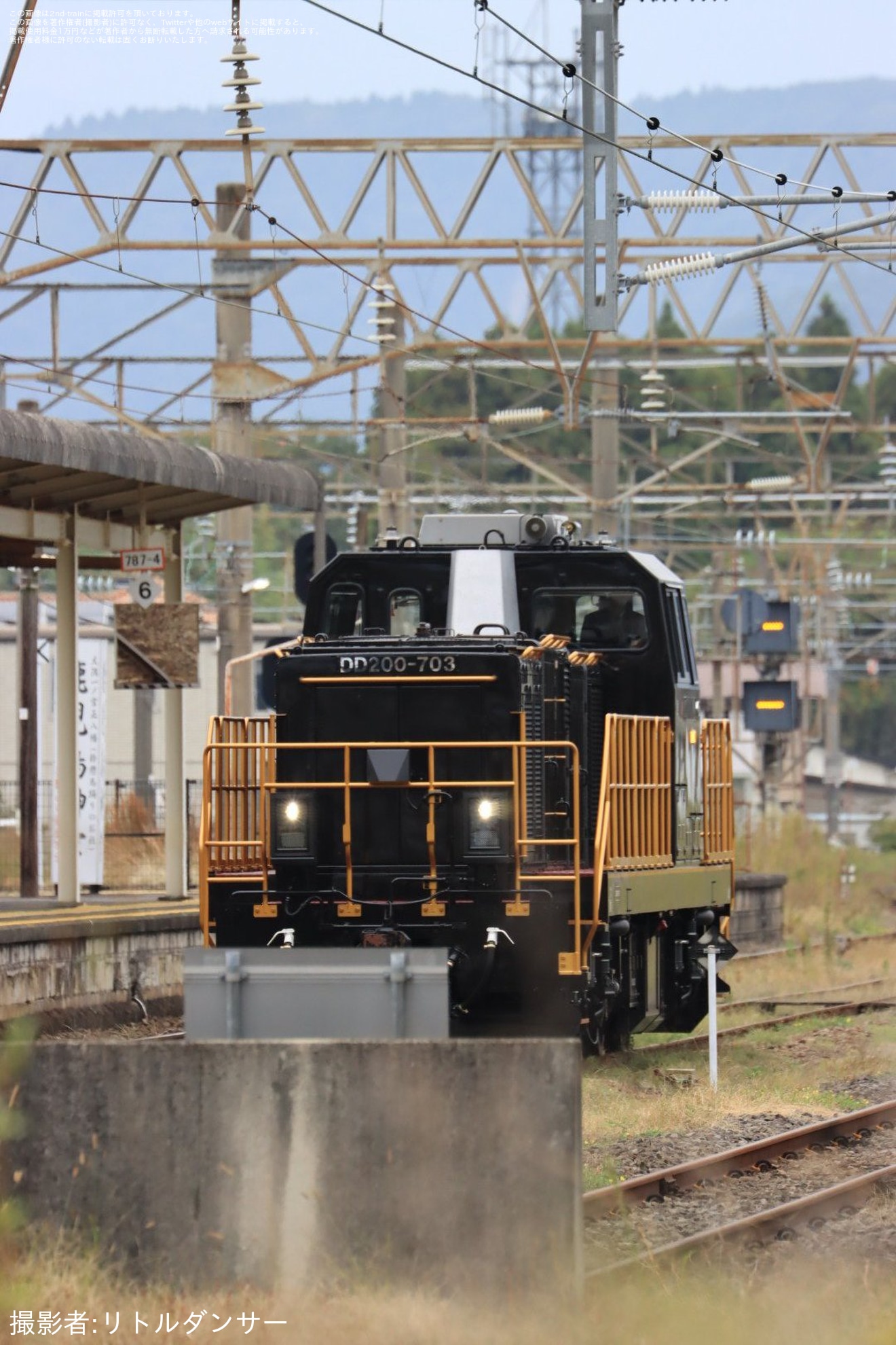 【JR九】DD200-703が自走にて初の鹿児島への拡大写真
