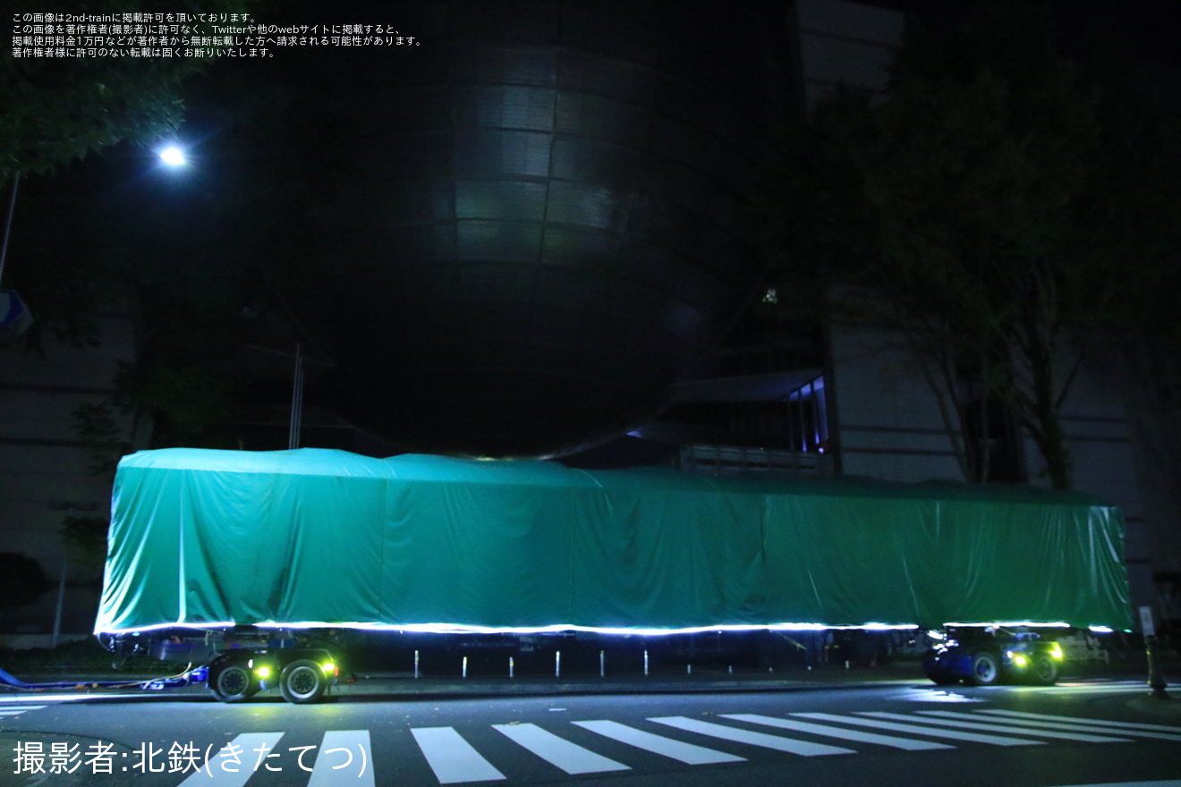  【国鉄】旧型客車のオハ35-2001が名古屋市科学館に向けて陸送の拡大写真