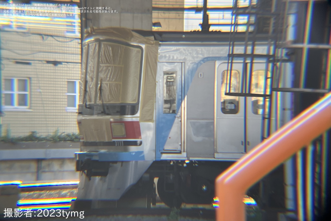 【東急】3000系3111Fが新塗装への外観変更作業が元住吉検車区にて実施の拡大写真