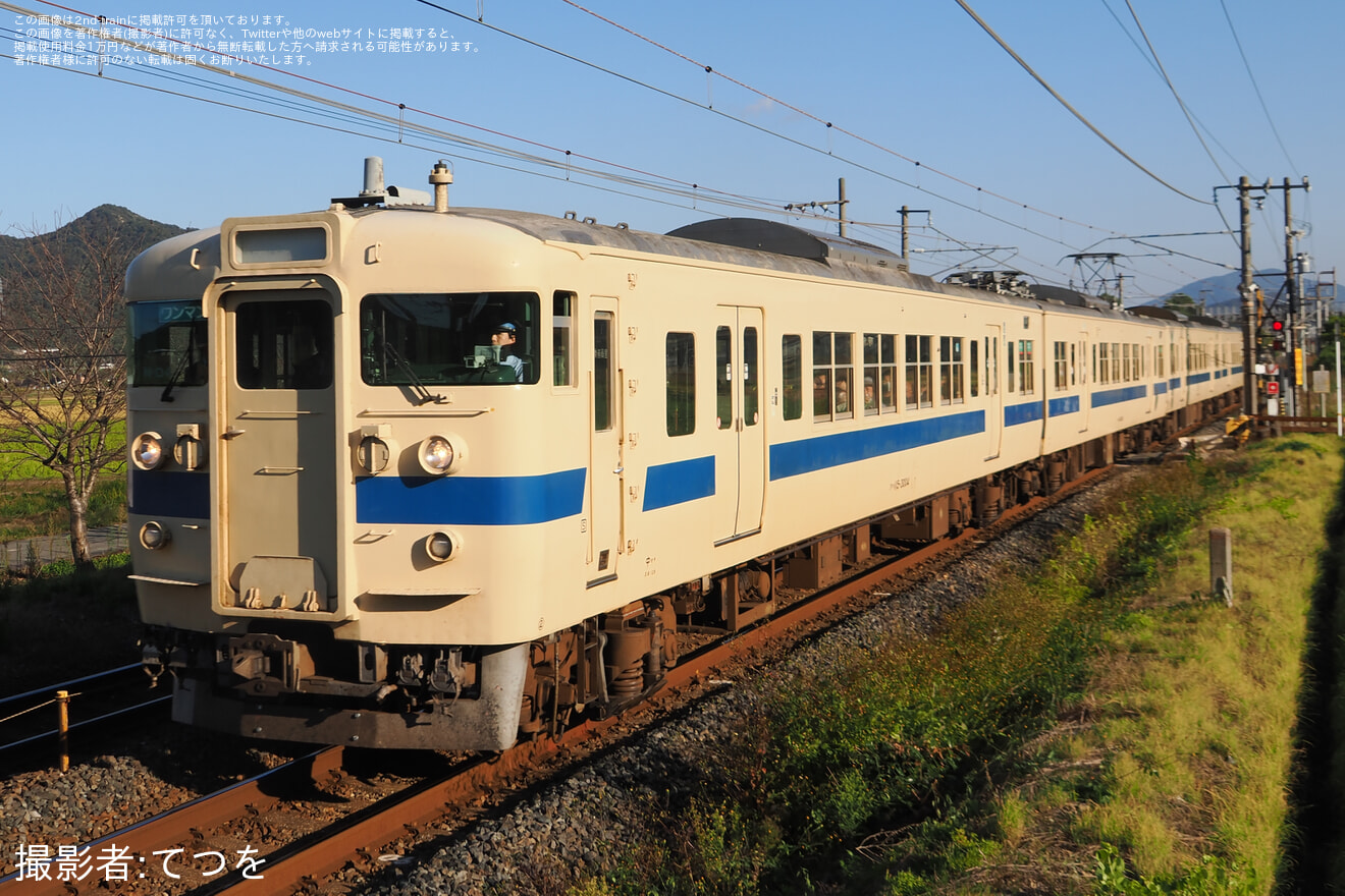 【JR西】～懐鉄シリーズ第4弾～ 115 系・瀬戸内色(4 両)の塗装戻しに伴う ありがとう瀬戸内色 団体専用臨時列車の拡大写真