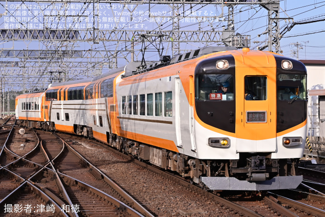 【近鉄】30000系V15五位堂検修車庫出場試運転を名張駅で撮影した写真