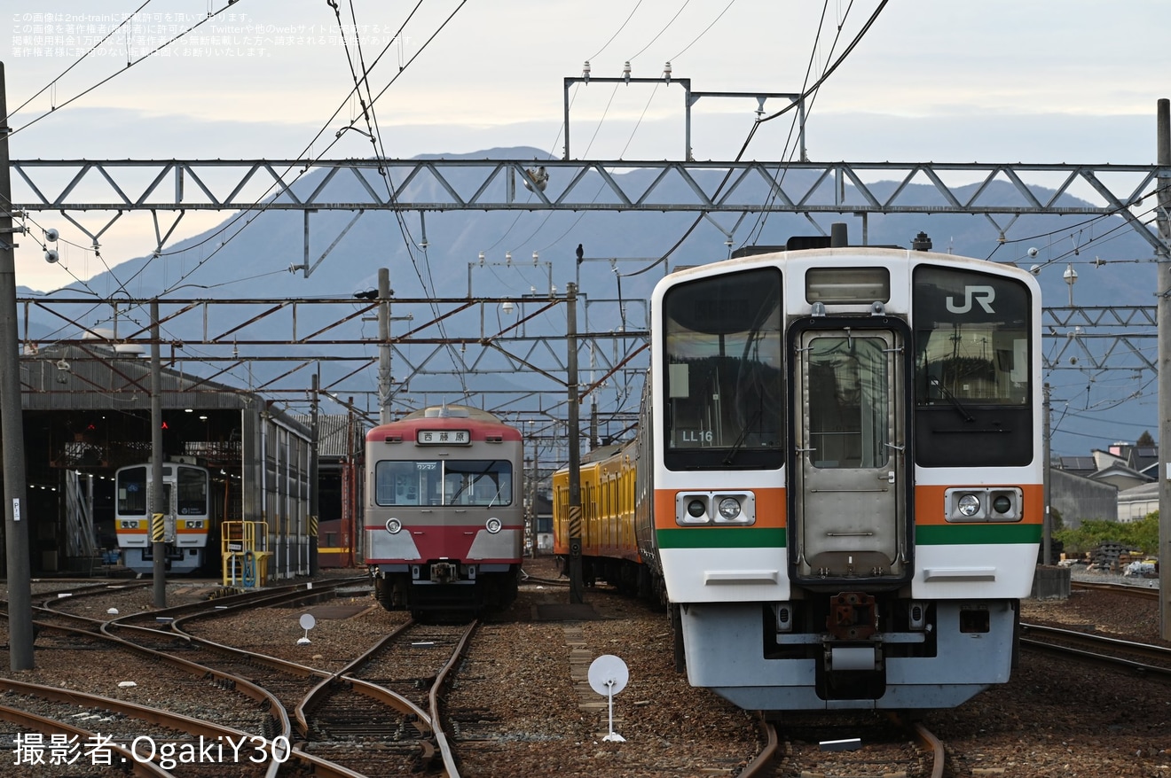 【三岐】元JR東海の211系LL16編成が保々で目撃の拡大写真