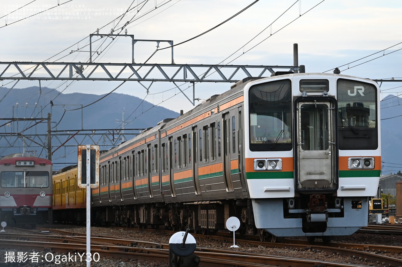 【三岐】元JR東海の211系LL16編成が保々で目撃の拡大写真