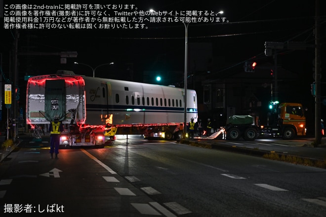 【JR海】 N700SのJ52編成の9号車(736-52)および11号車(746-752)が日本車両へ陸送を不明で撮影した写真