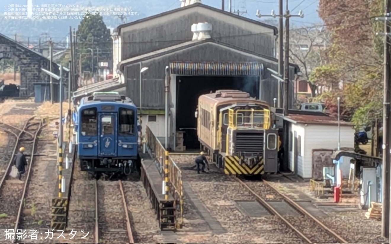 【くま川】神戸製鋼で使用されていたDL113がくま川鉄道の車両の入れ換えに使用の拡大写真