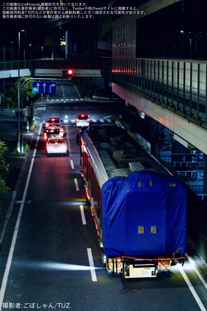 【近鉄】8000系L81廃車陸送を不明で撮影した写真