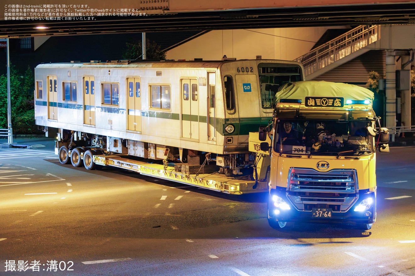 【メトロ】6000系6102F6002号車廃車陸送の拡大写真