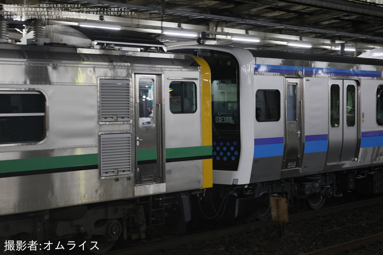【JR東】E131系800番台N5編成 新潟車両センターから配給輸送 の拡大写真