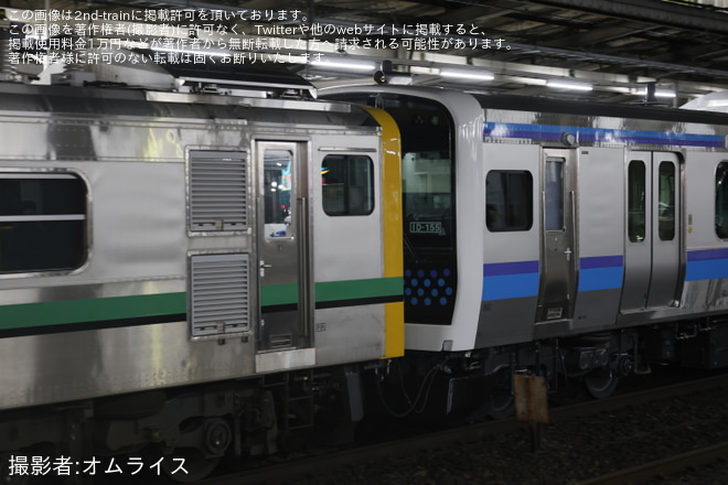 【JR東】E131系800番台N5編成 新潟車両センターから配給輸送 を大宮駅で撮影した写真