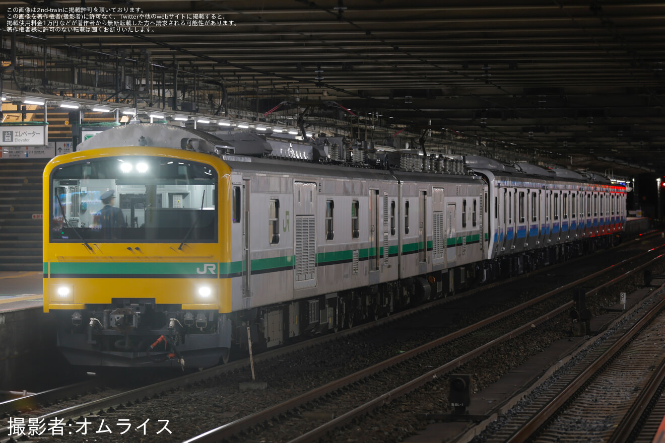 【JR東】E131系800番台N5編成 新潟車両センターから配給輸送 の拡大写真