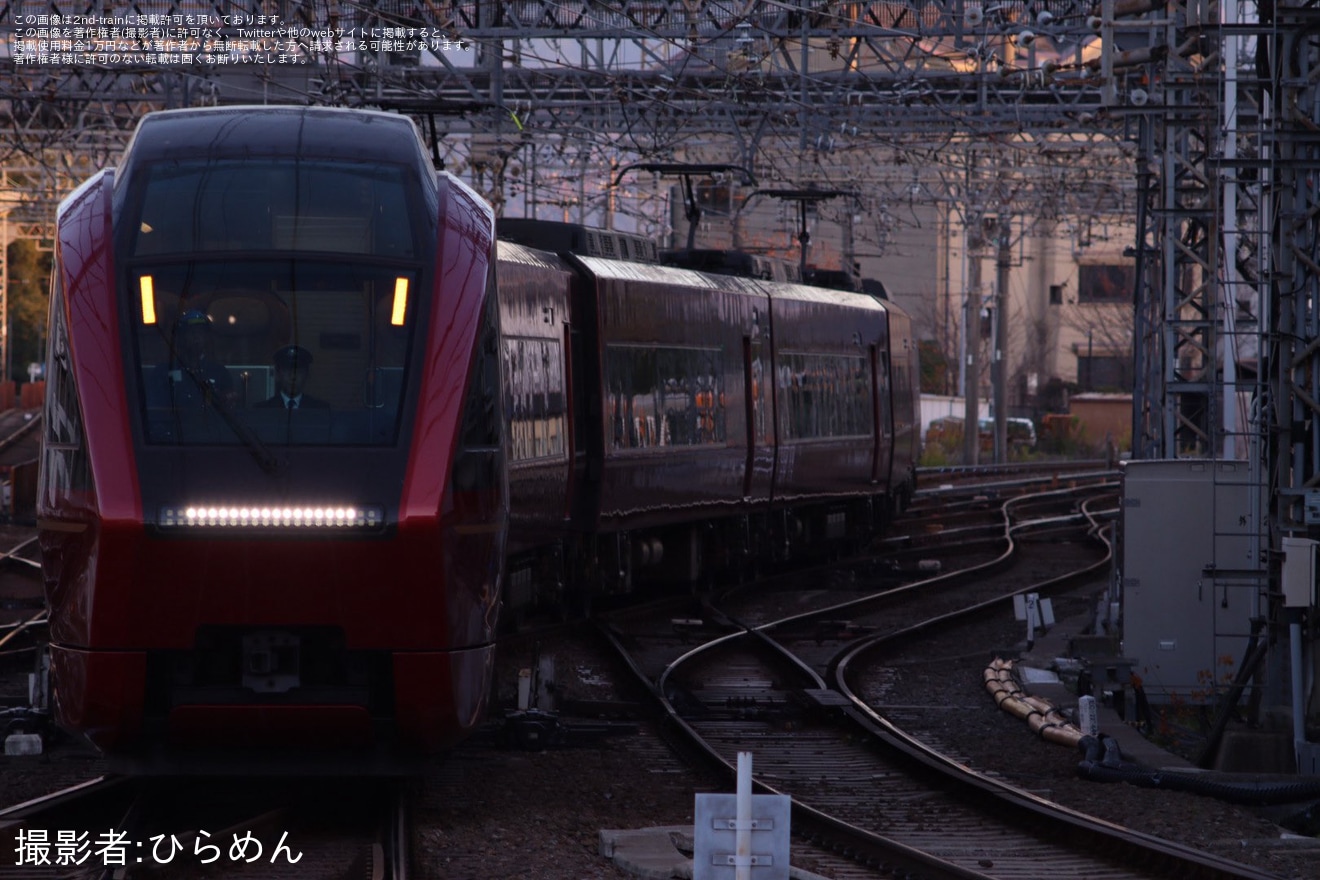 【近鉄】80000系HV11が西大寺検車区から高安検車区へ回送の拡大写真