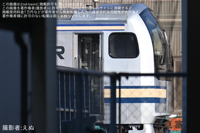【JR東】E217系クラY-101編成クハE217-2001が解体中を長野総合車両センター付近で撮影した写真