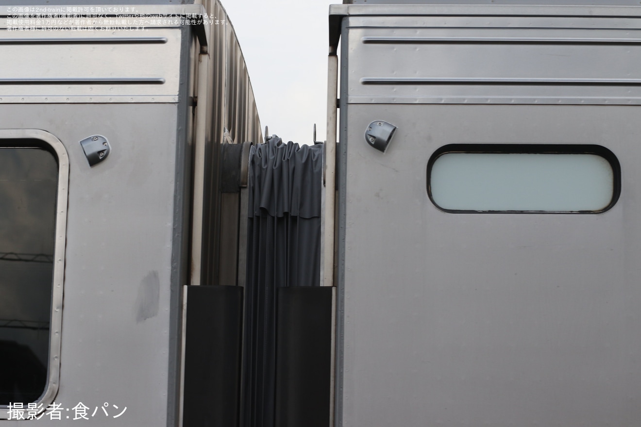 【JR九】側面にカメラを取り付けた811系PM2014編成小倉総合車両センター出場の拡大写真