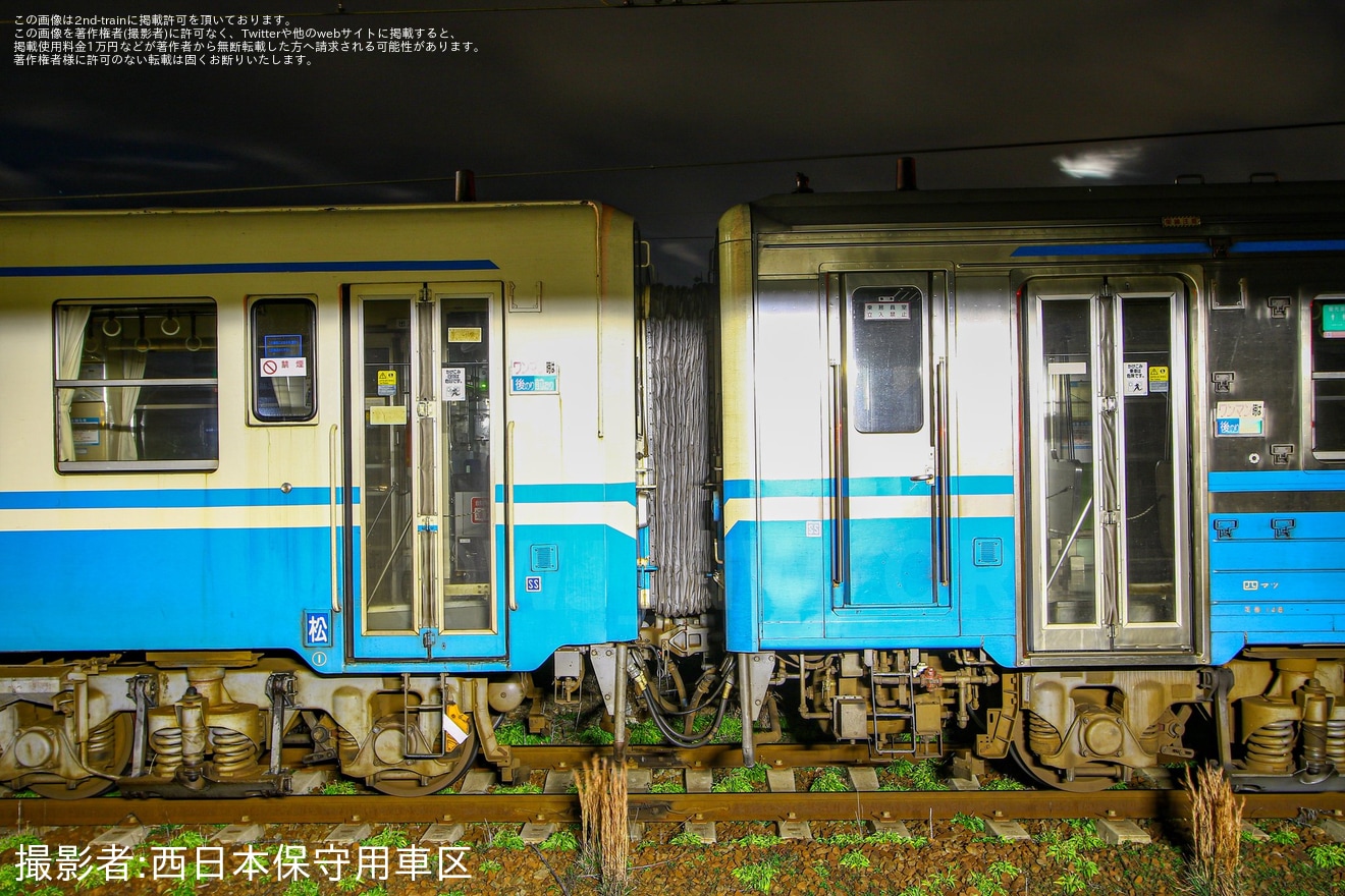 【JR四】キハ185系2両＋キハ54系＋キハ32系2両の拡大写真