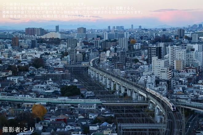 【JR東】E3系L68編成が単独で東京まで入線を不明で撮影した写真