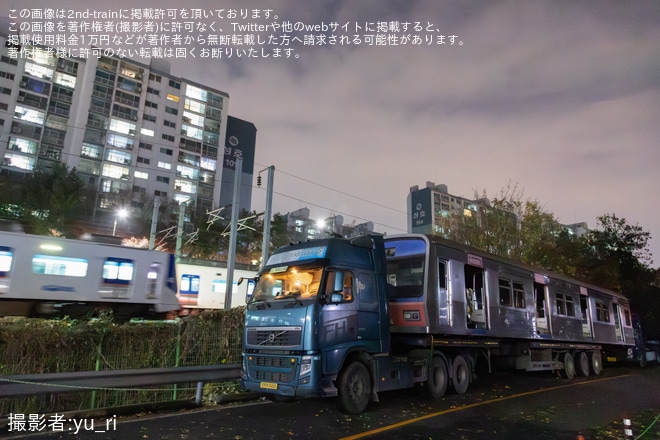 【Korail】341000系341B09編成、311000系311B34編成、351000系351F20編成が陸送で搬出を不明で撮影した写真