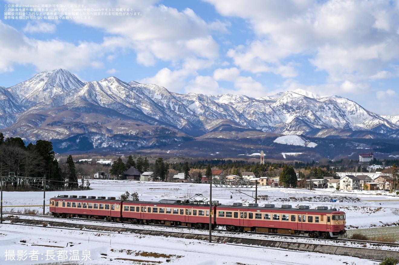 【トキ鉄】 455・413系「交直流急行色（国鉄急行色）」を使用した「急行120周年高田リレー号」の拡大写真
