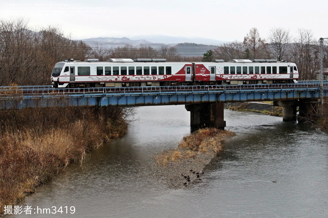 【JR東】団体臨時列車「ひなび(陽旅)青森オープニング号」乗車ツアーが催行の拡大写真