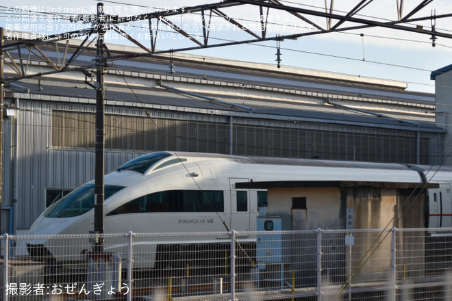 大野総合車両所で撮影された【小田急】50000形50001F(50001×10) 部品撤去等が始まる