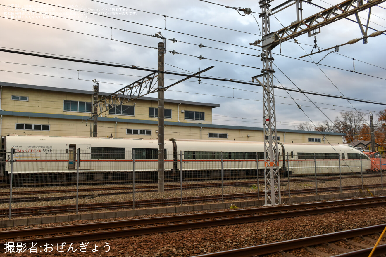 【小田急】50000形50001F(50001×10) 部品撤去等が始まるの拡大写真