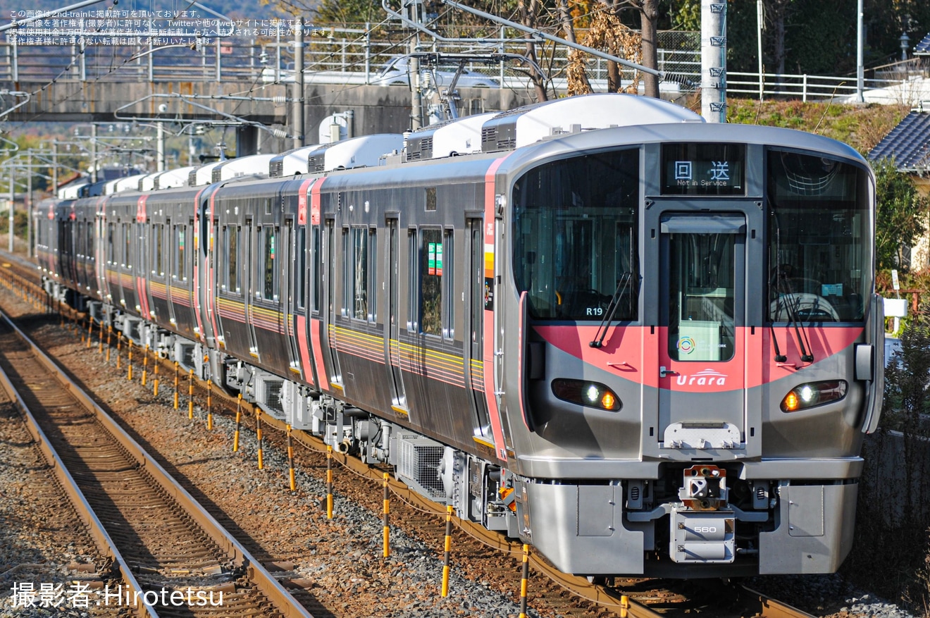 【JR西】227系L30編成+R20編成+R19編成が下関から疎開返却回送の拡大写真