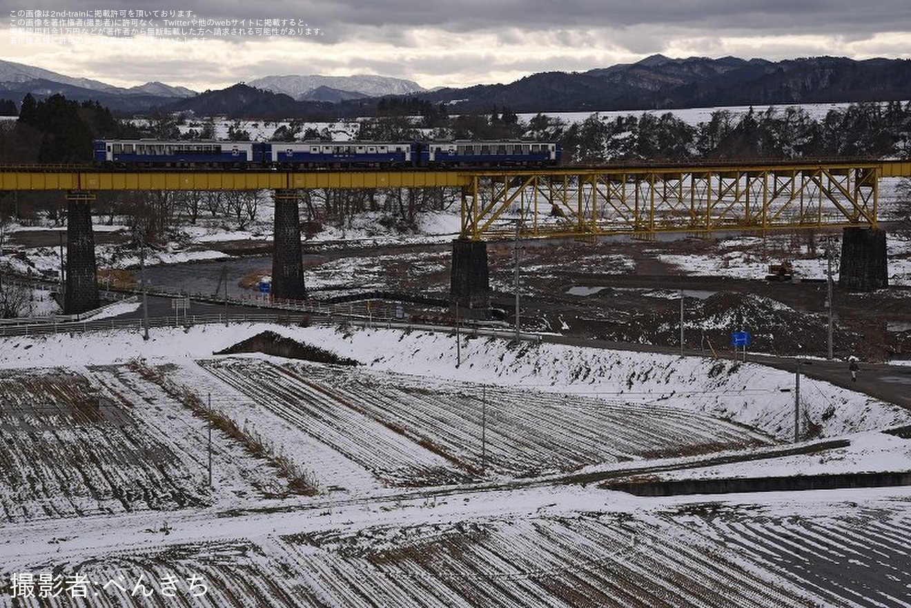 【JR東】臨時快速「Xマス Shu*Kura」を運行(2025)の拡大写真