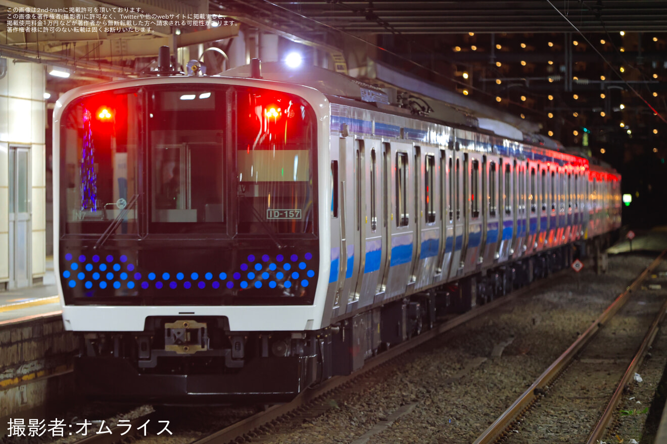 【JR東】E131系800番台N7編成 新潟車両センターから配給輸送の拡大写真