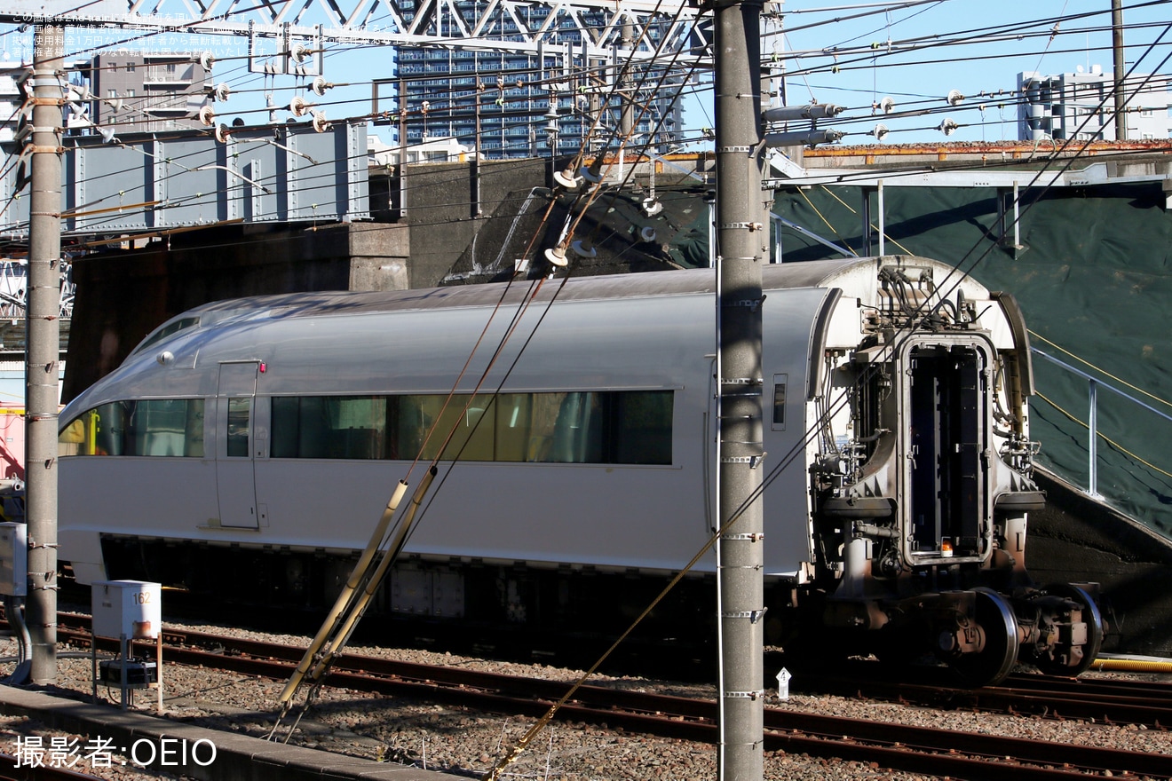 【小田急】50000形「VSE」50001Fに連結されていた50001号車が構内移動の拡大写真