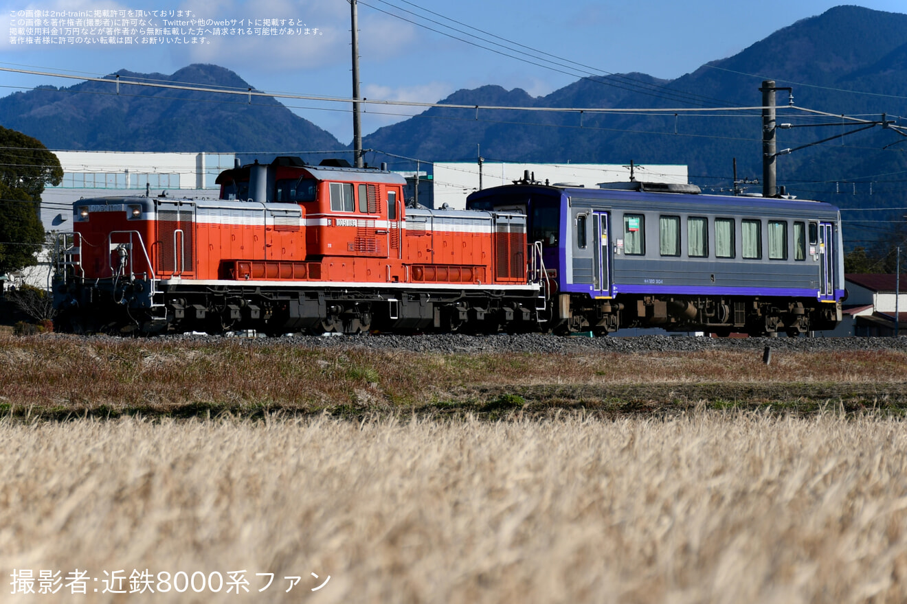 【JR西】キハ120-304後藤総合車両所本所入場配給(亀山配給)の拡大写真