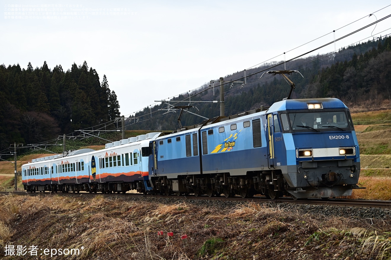 【あい鉄】413系AM01編成「一万三千尺物語」がしなの鉄道の屋代へ甲種輸送の拡大写真