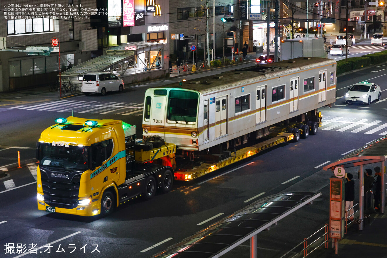 【メトロ】7000系7101F7001号車廃車陸送の拡大写真