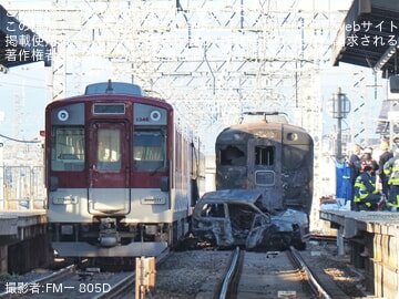 【近鉄】12400系NN01と車が接触