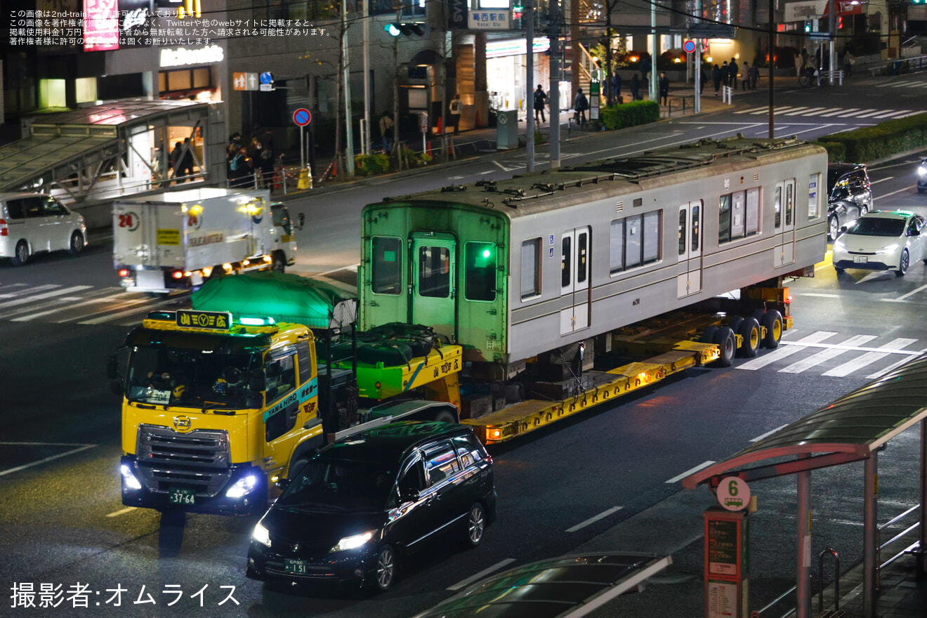 【メトロ】03系03-101F(03-201号車)中間車廃車陸送の拡大写真