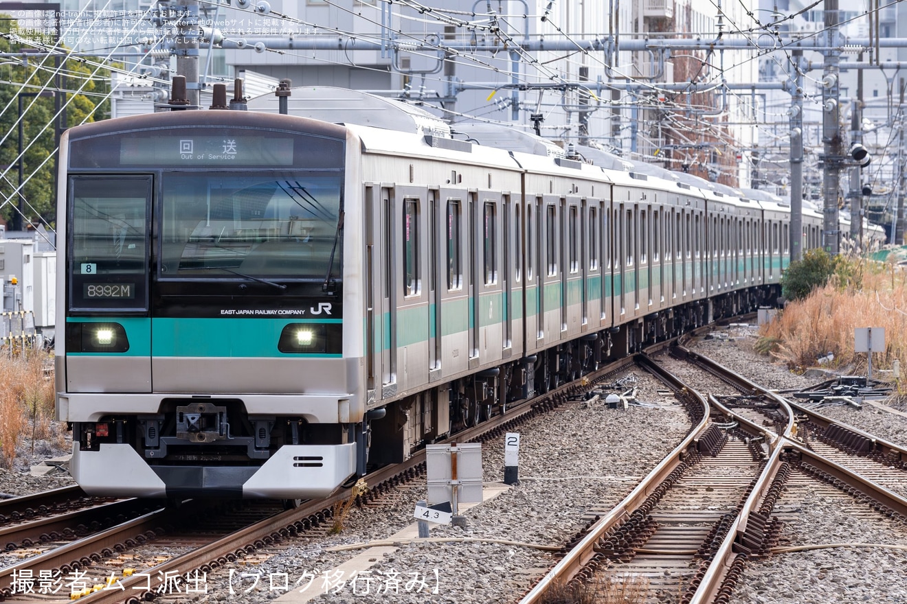 【JR東】E233系マト8編成一部機器更新工事を終え東京総合車両センター出場回送の拡大写真