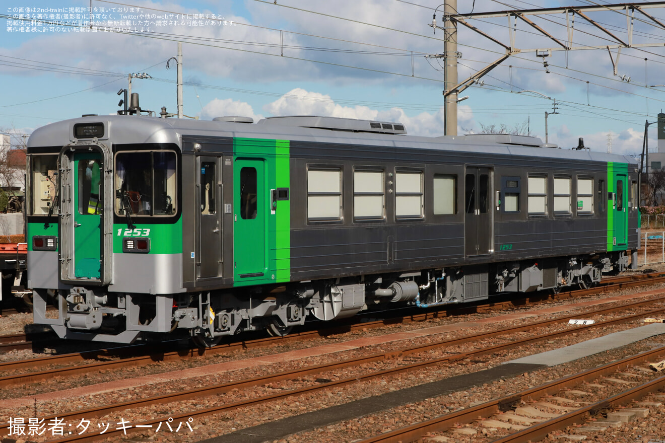 【JR四】1200形1253号車が全般検査を終えて多度津工場出場の拡大写真