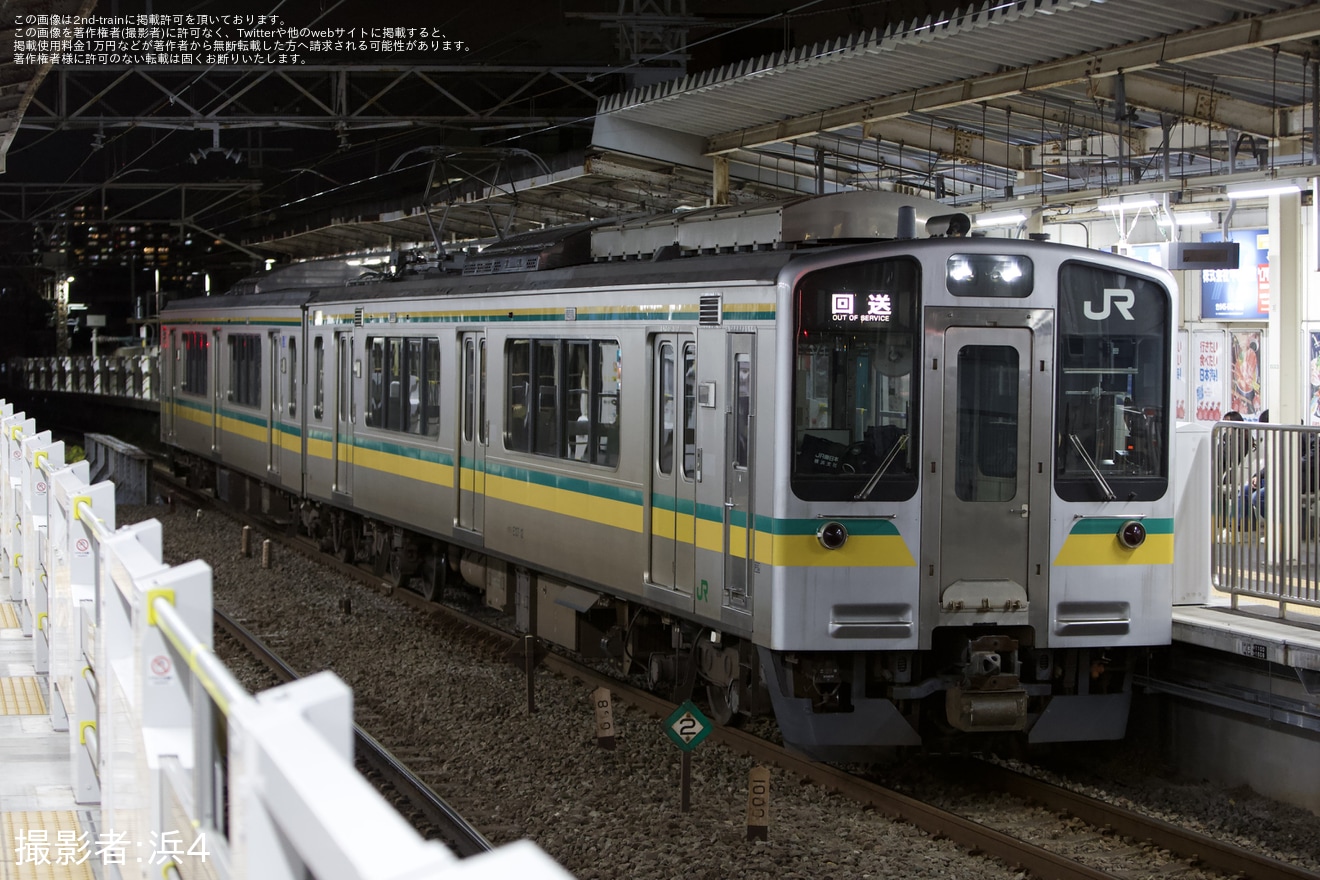 【JR東】 E127系V1編成の前照灯がLED化(南武支線のE127系からハロゲン前照灯は消滅)の拡大写真