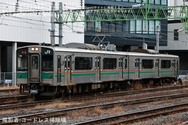 【JR東】701系F2-105編成郡山総合車両センター出場回送（2枚目）