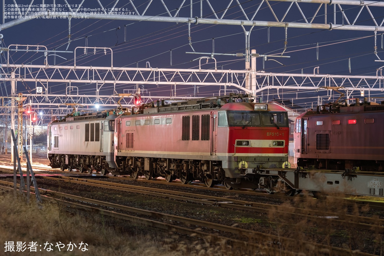 【JR貨】青海川〜鯨波間で架線断線に巻き込まれたEF510-1がEF510-509に救援されるの拡大写真