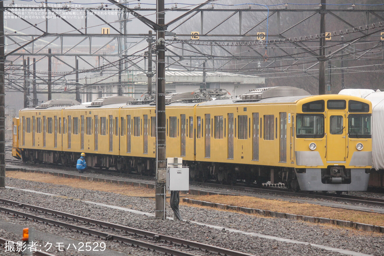 【西武】2000系2507F横瀬車両基地へ廃車回送の拡大写真