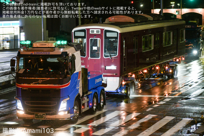 【阪急】2000系2002F正雀工場搬入陸送を堺市内で撮影した写真
