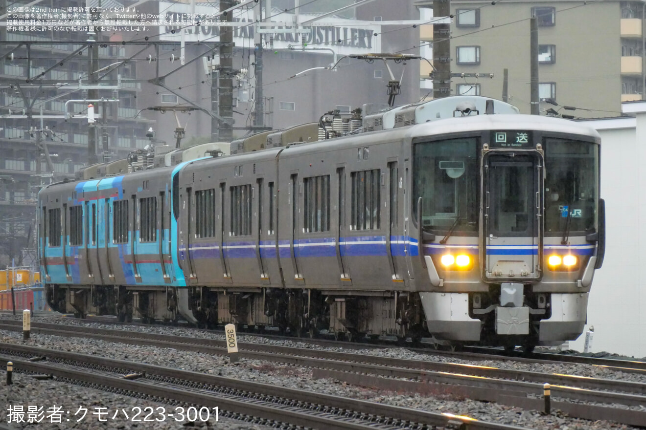 【IR】521系IR19編成吹田総合車両所本所入場回送の拡大写真