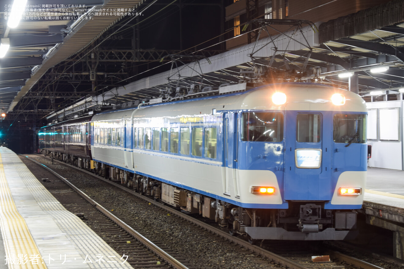 【近鉄】19200系SA01「あをによし」と「あおぞらⅡ」併結運転の拡大写真