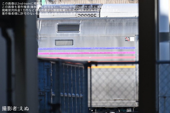 【JR東】E26系「カシオペア」が長野総合車両センターで「車体」解体開始を長野総合車両センター付近で撮影した写真