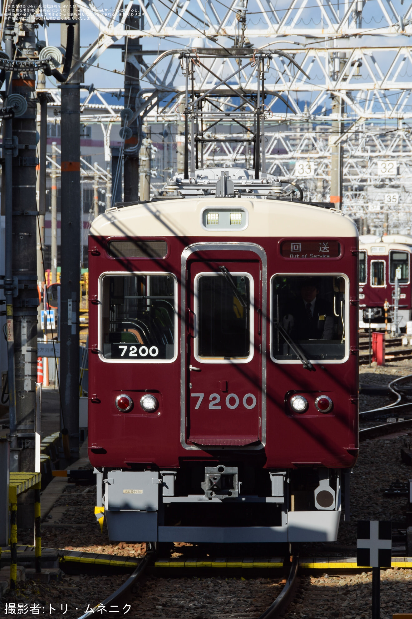 【能勢電】7200系7200F 正雀出場回送の拡大写真