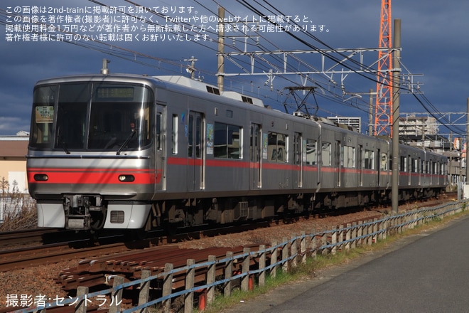 【名鉄】5000系5014Fへ「にしおマラソン」の系統板取り付けを不明で撮影した写真