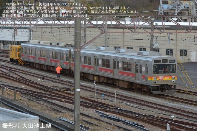 【東急】9000系9009Fが廃車および譲渡のため長津田車両工場へ回送を不明で撮影した写真