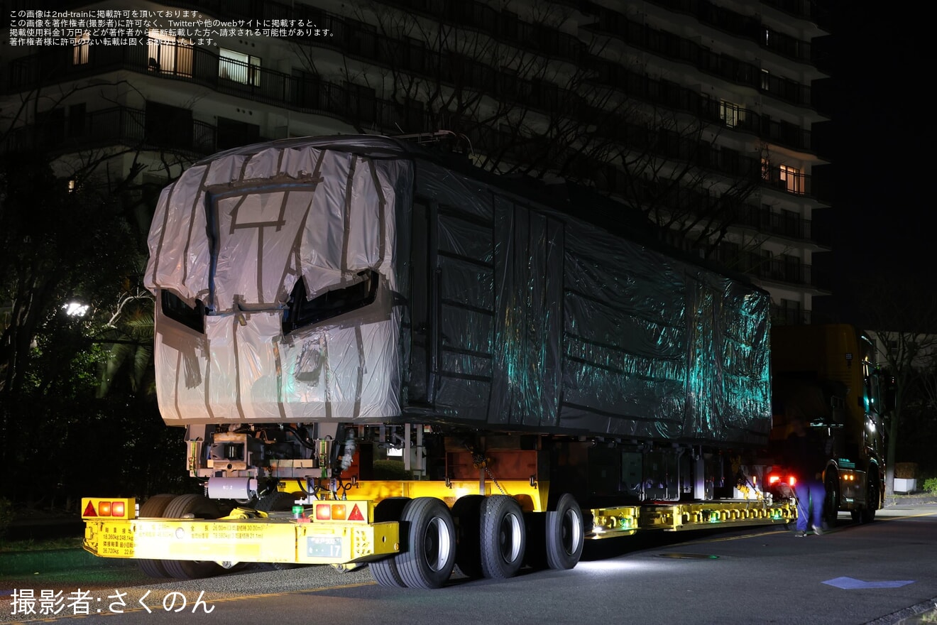 【江ノ電】700形の第1編成がJ-TREC(総合車両製作所)横浜事業所を出場し陸送の拡大写真