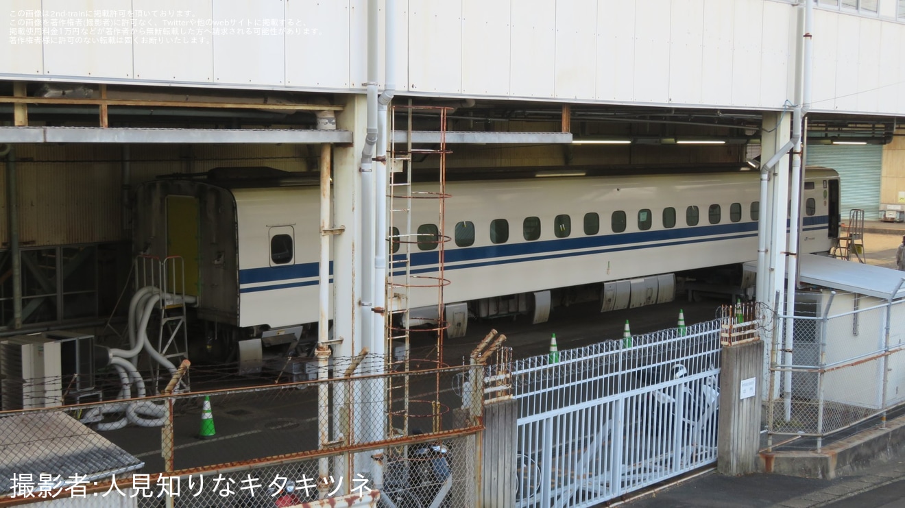 【JR西】N700系K8編成がP8編成へ改造中の拡大写真